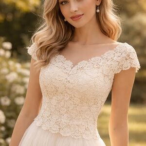 Watters Lace Bridal / Occasion Top – Size 10 – Made in USA